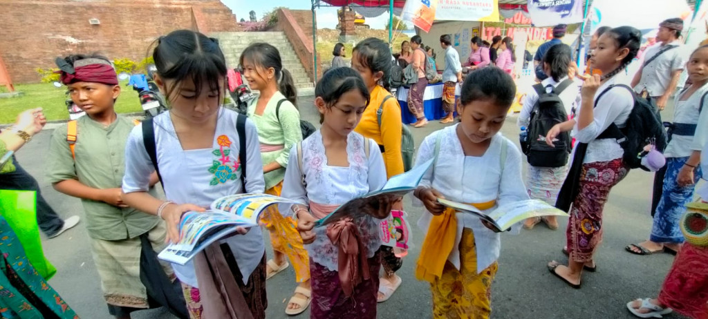 Peran serta Diskerpus Badung pada Kegiatan Pameran  Badung Education Fair ( BEF) Hari Terakhir.